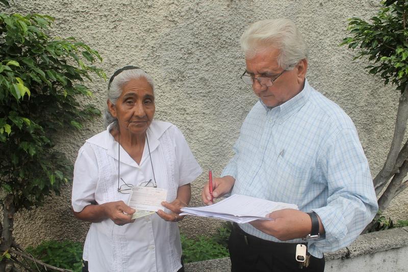 La Fundación de Álvaro Noboa, Cruzada Nueva Humanidad, brindó ayuda el 29 de Abril del 2014